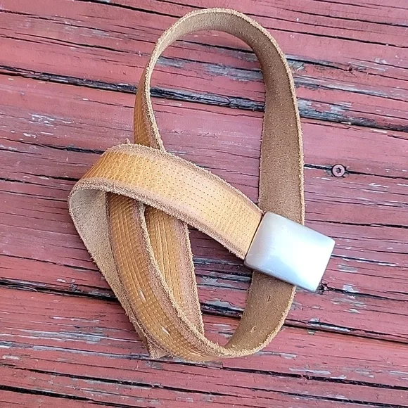 ISABEL MARANT Leather Belt with Silver Buckle